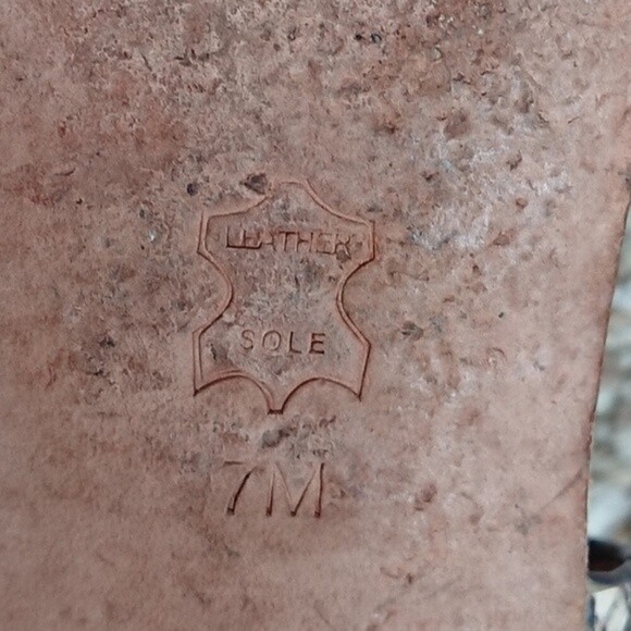 Tory Burch Savannah Snakeskin Print Flat Sandals size 7M - Picture 9 of 10